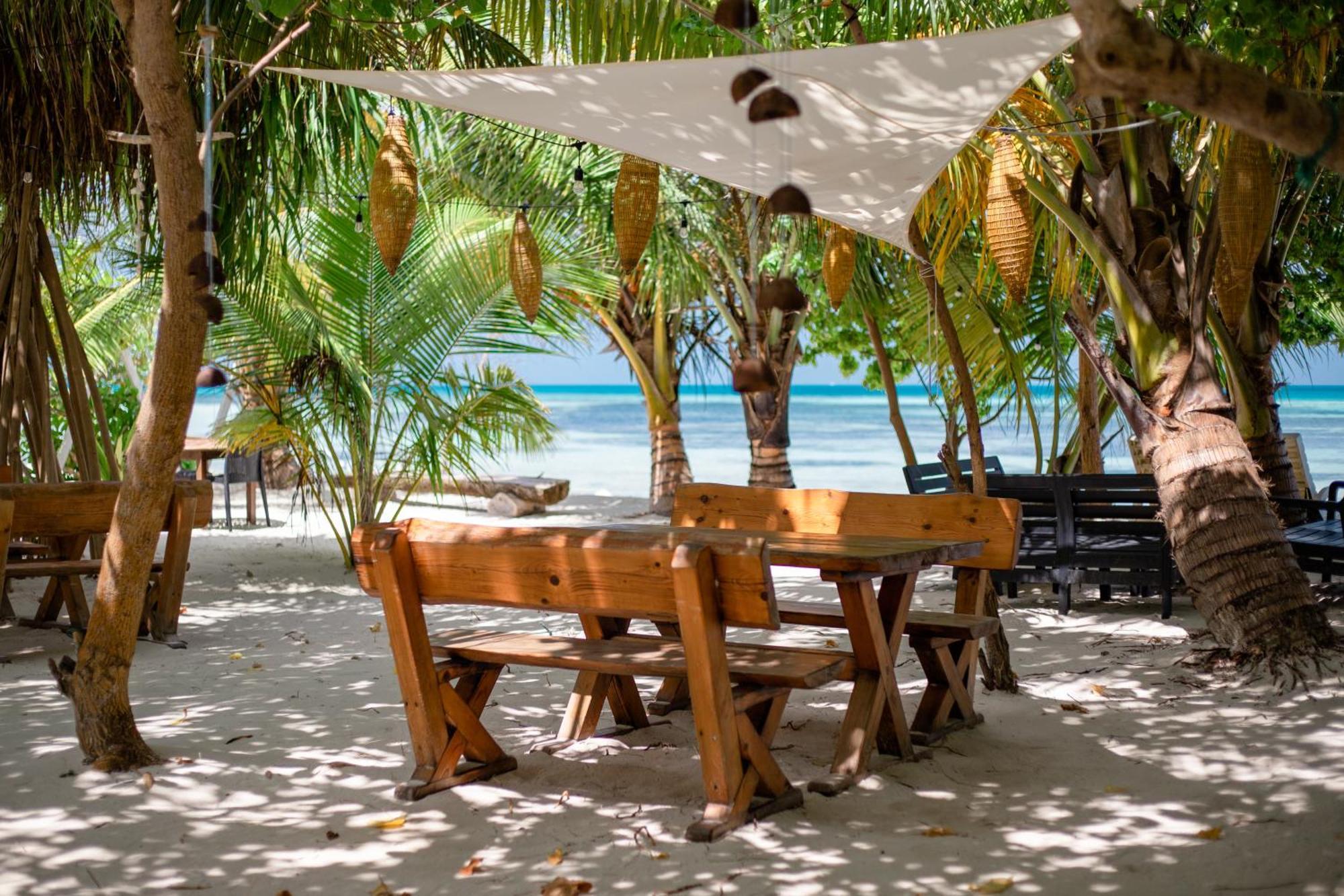 Dhiffushi Inn